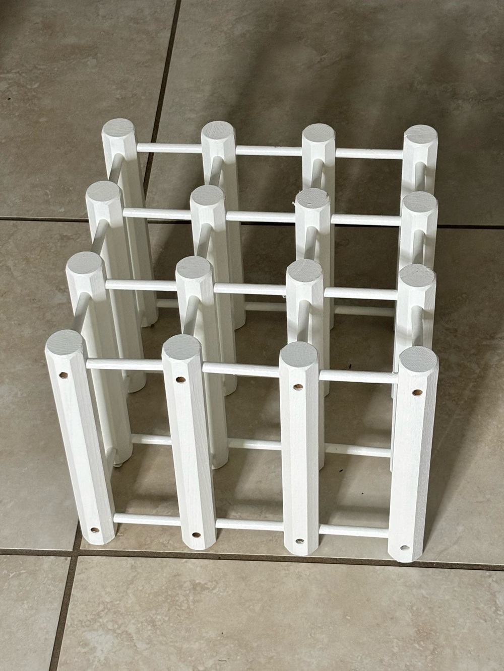 White wooden for standing storage rack 16-slot organizer display stand